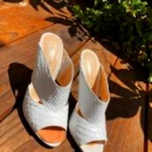 Alexandre Birman white heals